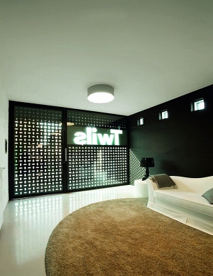 Árnyékol, véd, és különleges hangulatot teremt