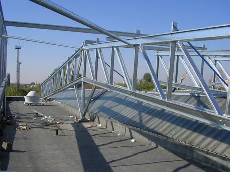 Könnyűszerkezetes rácsostartó Könnyűszerkezetes rácsostartó