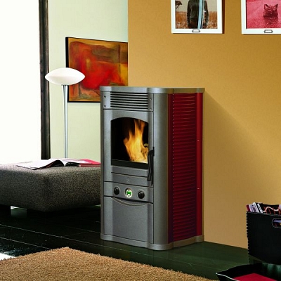 Környezetbarát fatüzelés a gázfűtés kényelmével