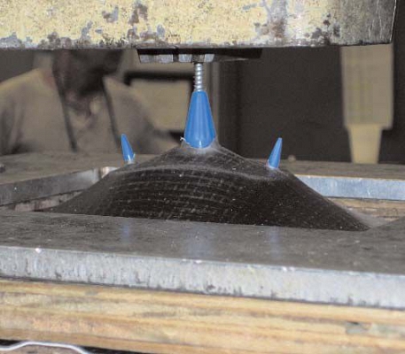 Keményfedésnek megfelelő műanyag lemezes tető