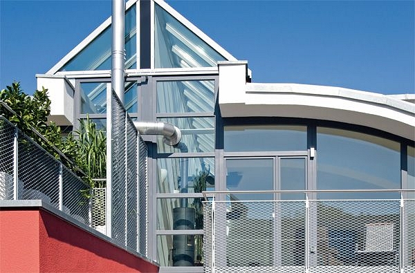 Előremosott építészet