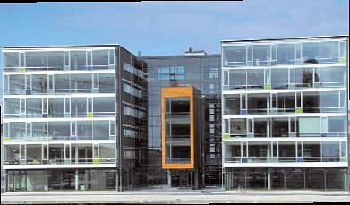 Impozáns üveghomlokzat kimagasló hőszigeteléssel