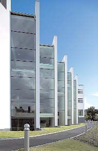 Impozáns üveghomlokzat kimagasló hőszigeteléssel