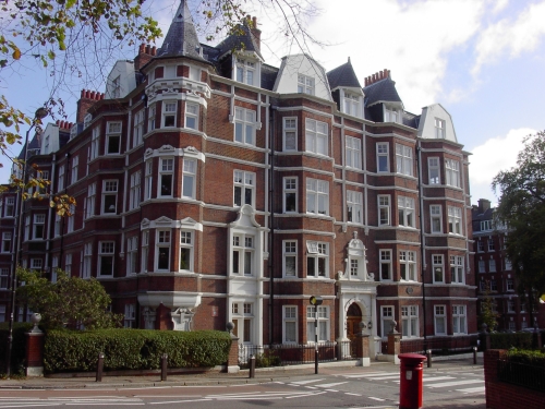 Londoni viktoriánus házak egykor és most