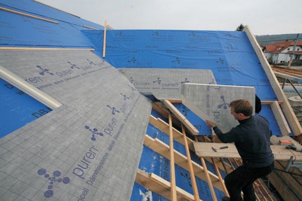 A tetőszigetelés kiválasztásához nem elegendő csak az árakat összehasonlítani