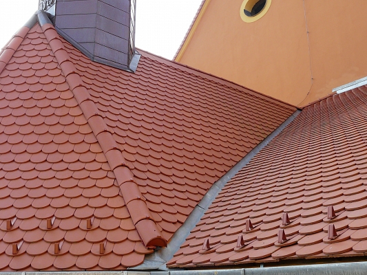 Knittel nyerte a tetőszépségversenyt – a hóhérakasztás elmaradt