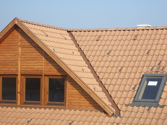 Knittel nyerte a tetőszépségversenyt – a hóhérakasztás elmaradt