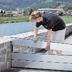 Mobil árvízvédelmi eszközök ajtók, ablakok lezárásához