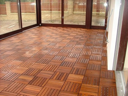 Teherbíró, tartós, esztétikus fa burkolólapok