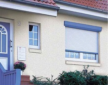 A feltolásgátló biztonságossá teszi a miniredőnyt