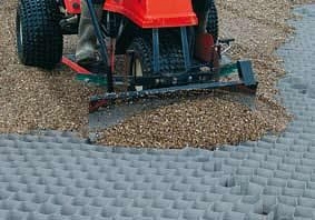 A kertészeti geocella gátolja a talajcsúszást