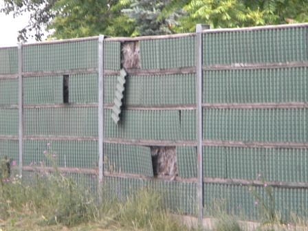 Zajárnyékoló falrendszer fabetonból Zajárnyékoló falrendszer fabetonból