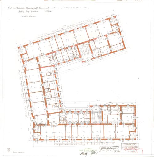 Egy függőfolyosó felújításának viszontagságos története (1. rész)