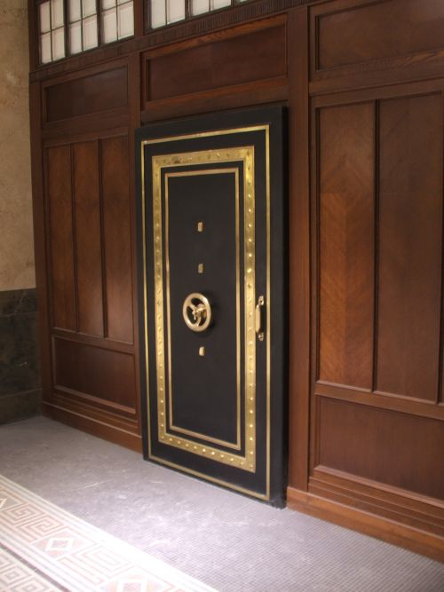 Különleges követelmények, meglepő tartószerkezeti következmények