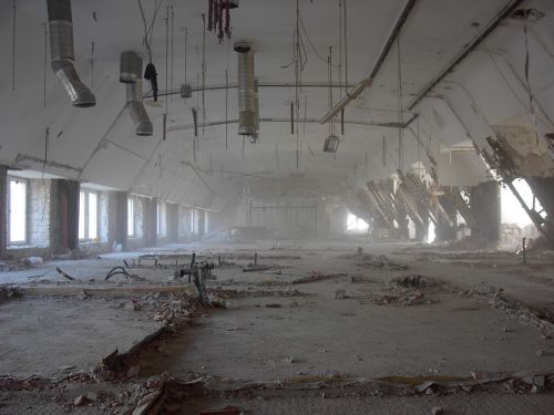 Különleges követelmények, meglepő tartószerkezeti következmények