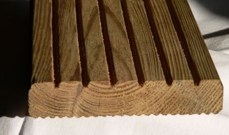 Tartós, szép és egyedi teraszok ápolást nem igénylő fapadlóból