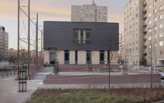 Teljesen átalakították a lepusztult orvosi rendelőt Újpalotán