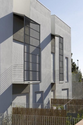 Erős napfény ellen expandált lemez