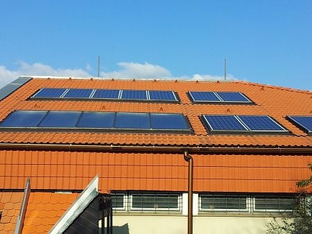 Napelemes rendszert helyeztek üzembe egy veszprémi iskolában