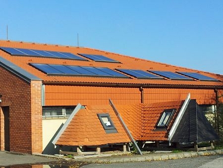 Napelemes rendszert helyeztek üzembe egy veszprémi iskolában