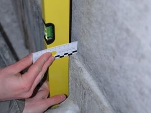 Minek kell szerepelnie a tervdokumentációban vasbeton szerkezetek készítésénél?