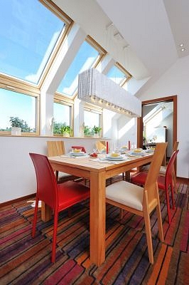 Szoros kapcsolatban a természettel – társasház a Sváb-hegyen