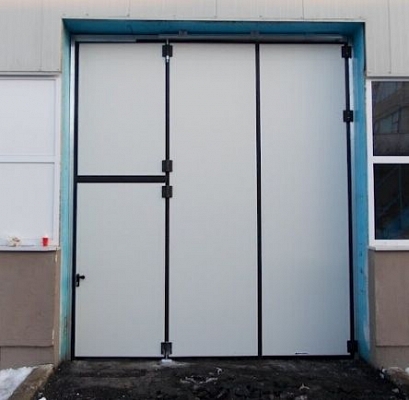 Lapozókapu akár 58 négyzetméteres nyílás hőszigetelt zárására