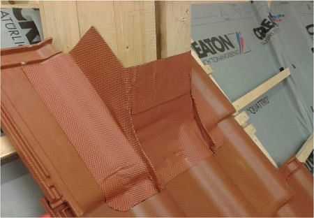 Kis hajlásszögű tetők kerámiacserepe Kis hajlásszögű tetők kerámiacserepe