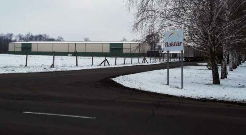 Rugalmas szigetelőtáblák csarnoképület utólagos hőszigeteléséhez