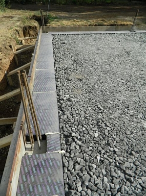 Üveghab és habüveg – csak néhány szál betonacélra korlátozódnak a hőhidak Üveghab és habüveg – csak néhány szál betonacélra korlátozódnak a hőhidak