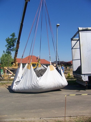 Üveghab és habüveg – csak néhány szál betonacélra korlátozódnak a hőhidak Üveghab és habüveg – csak néhány szál betonacélra korlátozódnak a hőhidak