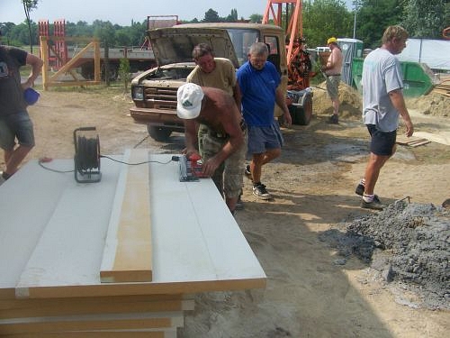 Üveghab és habüveg – csak néhány szál betonacélra korlátozódnak a hőhidak Üveghab és habüveg – csak néhány szál betonacélra korlátozódnak a hőhidak