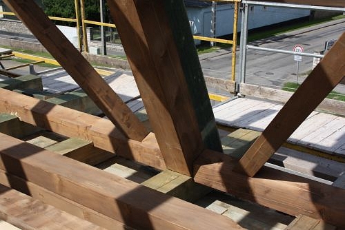 Tizenkét méteres fesztáv oszlopok nélkül