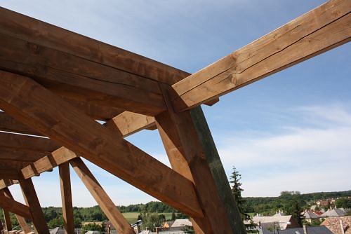 Tizenkét méteres fesztáv oszlopok nélkül