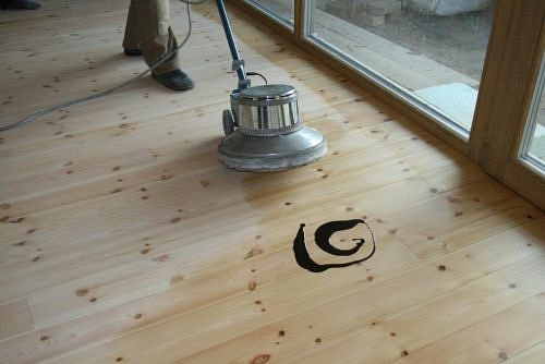 Energiatudatos ház természetes anyagokból