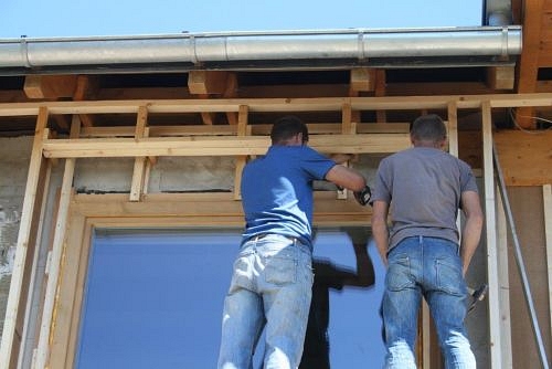 Energiatudatos ház természetes anyagokból