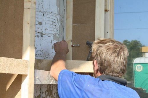 Energiatudatos ház természetes anyagokból