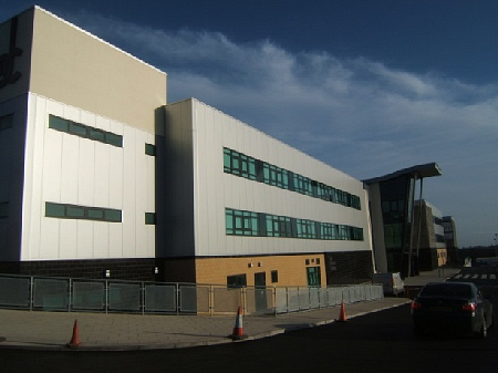 Jellegtelen dobozok helyett különleges építmények