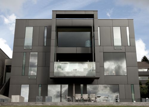 A szürke száz színe és a kerámia szépsége