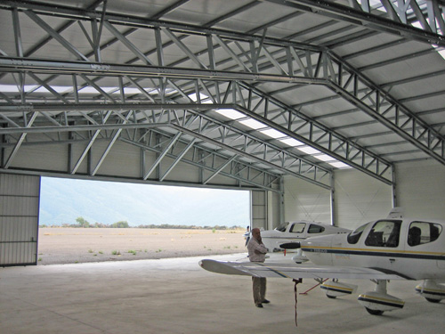 Csarnokok extraszéles kapuval