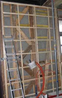 Bonyolult vázszerkezetű műemléképület utólagos szigetelése