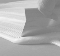 Vezetőképes előkenő padlóburkolatok fektetéséhez Vezetőképes előkenő padlóburkolatok fektetéséhez