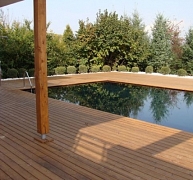 Speciálisan hőkezelt, időjárásálló fenyőanyag Speciálisan hőkezelt, időjárásálló fenyőanyag