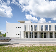 Ismerős és mégis új – Ady Endre Művelődési Központ, Nyergesújfalu Ismerős és mégis új – Ady Endre Művelődési Központ, Nyergesújfalu