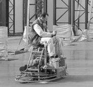 Ipari padlók építése és felújítása acélszál-erősítéses betonból Ipari padlók építése és felújítása acélszál-erősítéses betonból