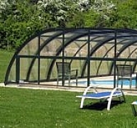 Nyitható medencefedések speciális igényekhez is Nyitható medencefedések speciális igényekhez is