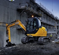 A legkisebb rakodó az eddig hozzáférhetetlen helyekre is bejut A legkisebb rakodó az eddig hozzáférhetetlen helyekre is bejut