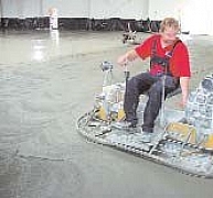 Kopott, feltöredezett, cementbázisú ipari padlók, betonfelületek felújítása Kopott, feltöredezett, cementbázisú ipari padlók, betonfelületek felújítása