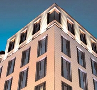 Terméskő lapok rögzítése hátsókúpos dübelekkel Terméskő lapok rögzítése hátsókúpos dübelekkel